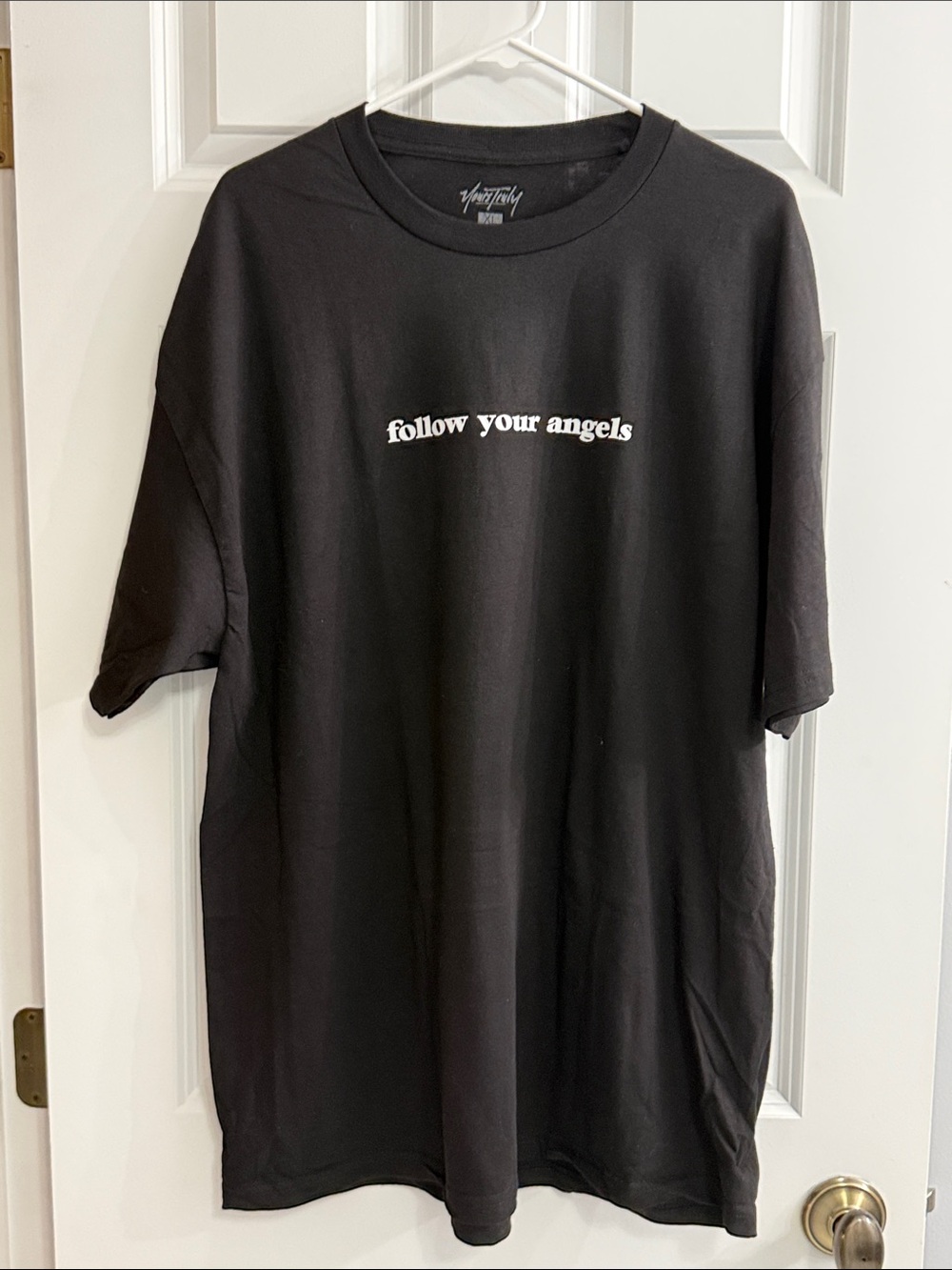 Black Short Sleeve Graphic Tee - 'follow your angels' YOURS TRULY NWOT